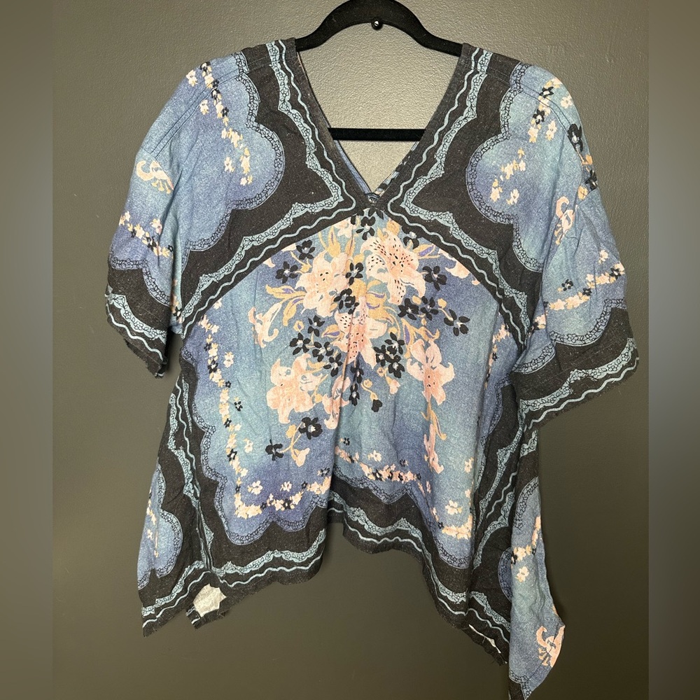 Free People | We The Free | Blue and Black Floral Butterfly Blouse | NWT‎ | XS
